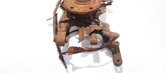 Rear wheel hub