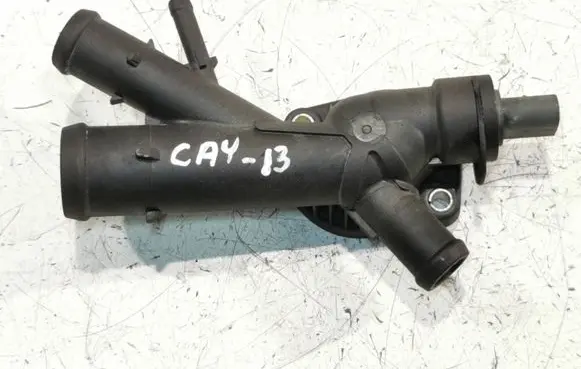 Volkswagen Golf VII Engine coolant pipe/hose 03L121131AA