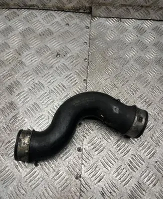 Volkswagen PASSAT B6 Intercooler hose/pipe 1K0145832B