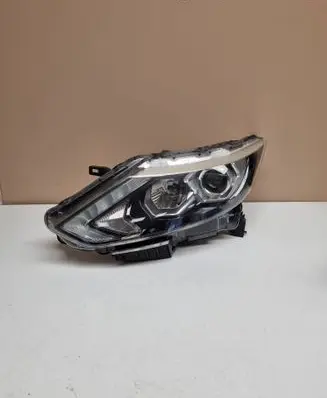Nissan Qashqai Headlight/headlamp 10018015 MDE1313899L