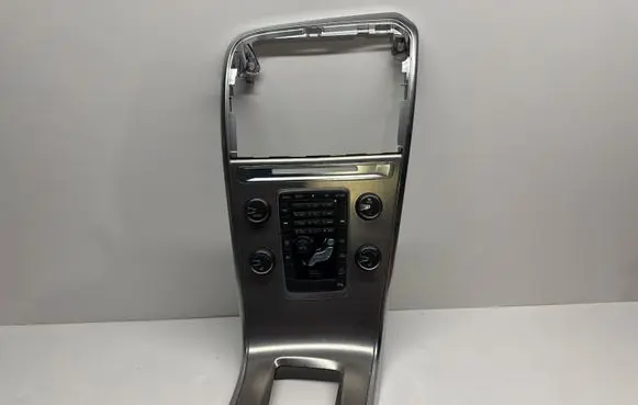 Volvo XC60 Radio/GPS head unit trim 31351388