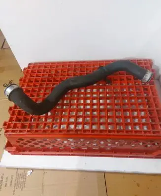 Mercedes-Benz E W212 Engine coolant pipe/hose A2045013162 4554008