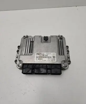Ford Focus Engine control unit/module 9M5112A650BG 0281015608