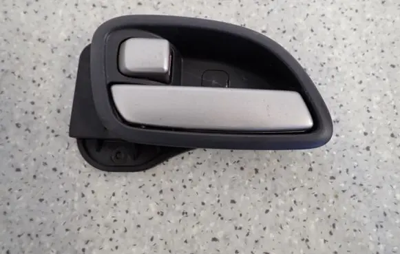 KIA Carens II Front door interior handle 