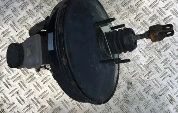 Mazda 626 Brake booster 83404315