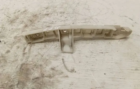 Nissan Qashqai Front bumper mounting bracket 62222BR00A