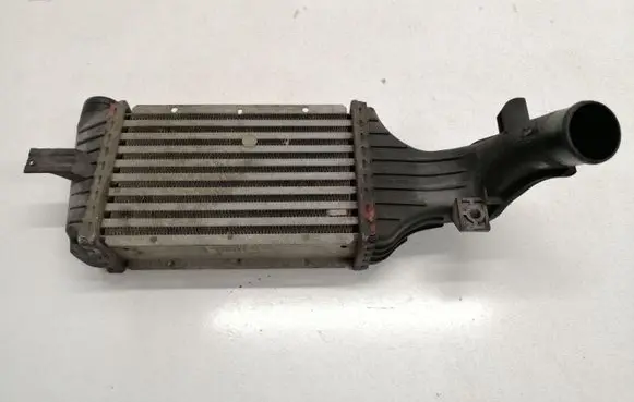 Opel Zafira A Intercooler radiator 24436438