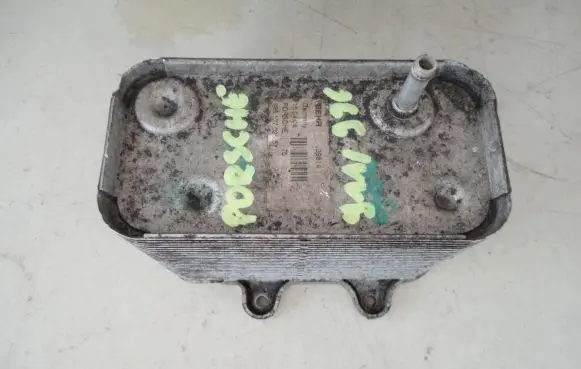 Porsche 911 996 Engine oil radiator 99610702557