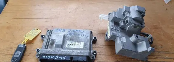 Mazda CX-5 Engine control unit/module SH1B18881F 2757005094