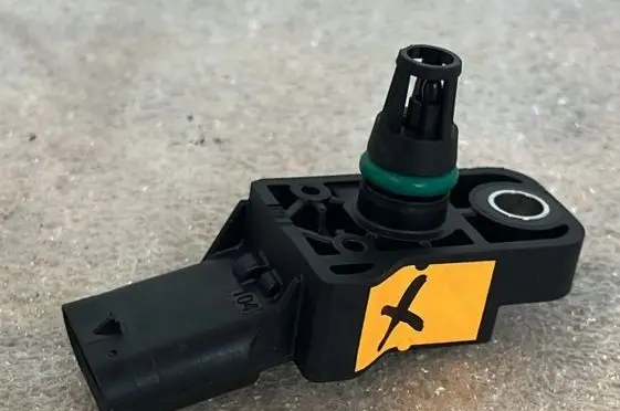 Audi A6 S6 C8 4K Exhaust gas pressure sensor 06L906051K 0261230572
