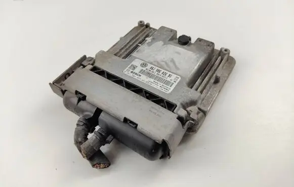 Volkswagen Eos Engine control unit/module 0261S04044 06J906026BG