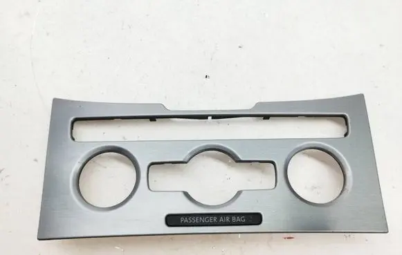 Volkswagen PASSAT CC Climate control/heater control trim 3C8863082A