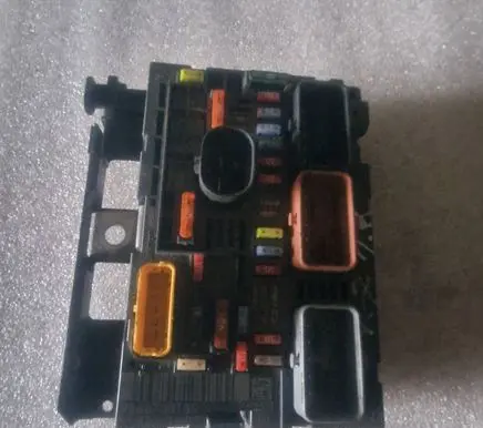 Citroen C5 BSM Control unit 9666700180 BSMR0200