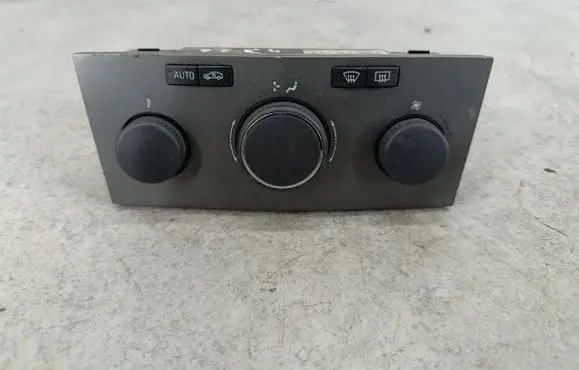 Opel Zafira B Climate control/heater control trim 13231053