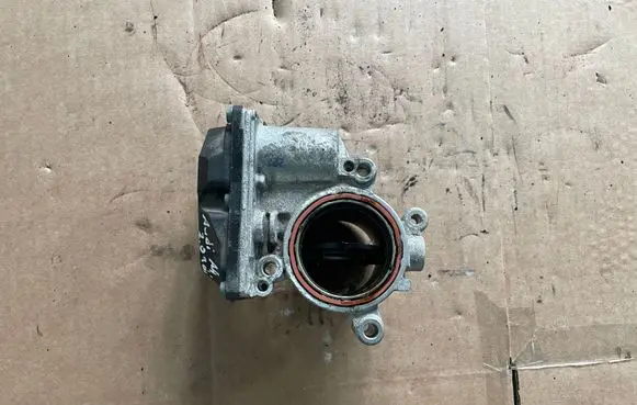Audi A4 S4 B8 8K Throttle valve 03L128063L