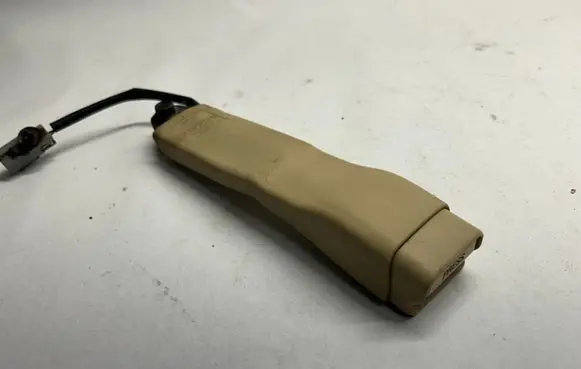 Tesla Model X Front seatbelt buckle 100599006G 100599006