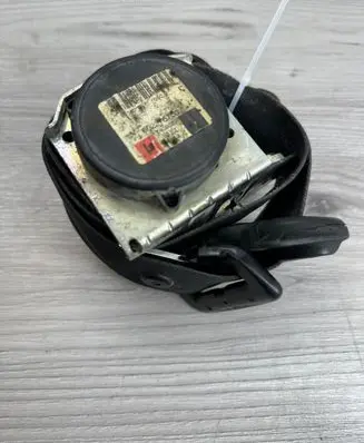 Land Rover Discovery 3 - LR3 Front seatbelt 602276700