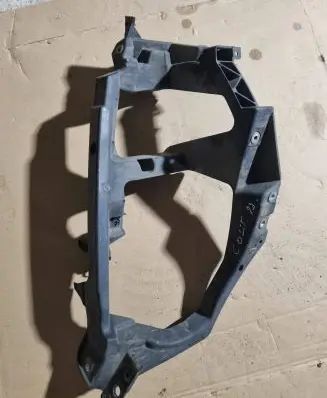 Mitsubishi Colt Radiator support slam panel