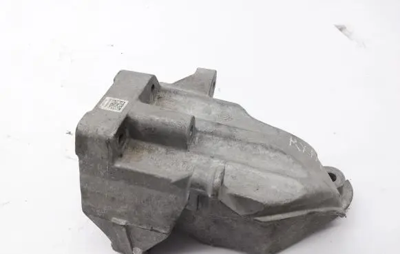 Mercedes-Benz E W211 Engine mounting bracket A6512230004