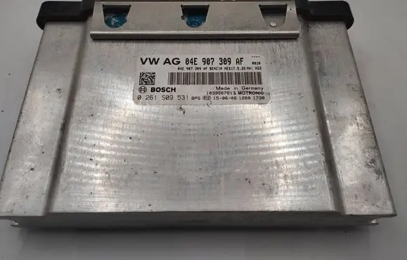 Skoda Fabia Mk3 (NJ) Engine control unit/module 04E907309AF 0261S09531
