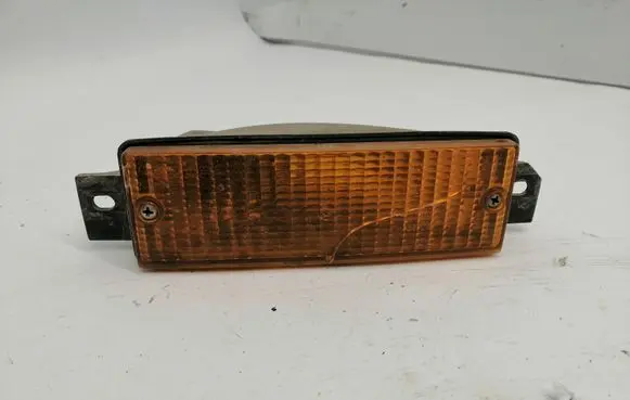 BMW 3 E30 Front indicator light 63131380964 63131380968