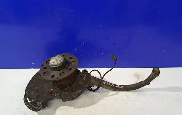 Mercedes-Benz S W220 Front wheel hub 