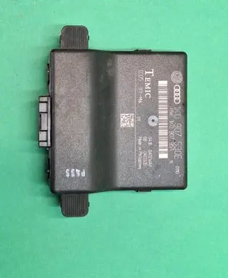 Volkswagen Golf V Gateway control module 1K0907530E 1K0907951