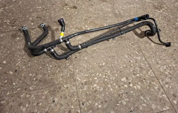Volvo V60 Engine coolant pipe/hose 31319032 31319852 31319803