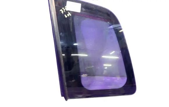 Ford Fusion Rear side window