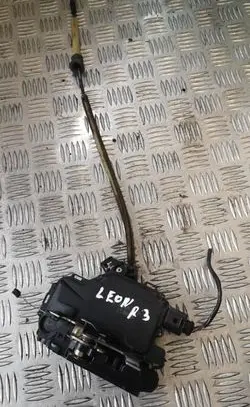 Seat Leon (1M) Rear door lock