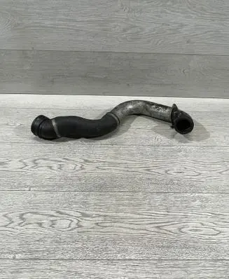 BMW 7 E65 E66 Intercooler hose/pipe 7789052