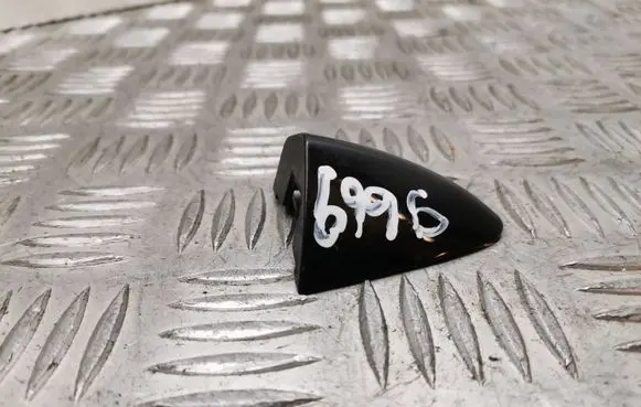 Volkswagen PASSAT B6 Rear door handle cover 3C0837880