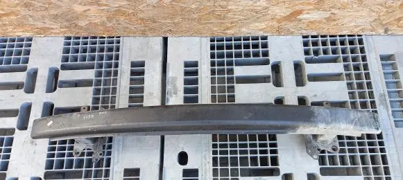 Front bumper foam support bar