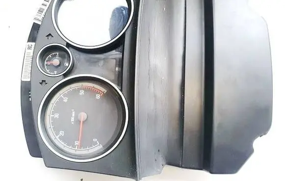 Opel Astra H Speedometer (instrument cluster) 13172012