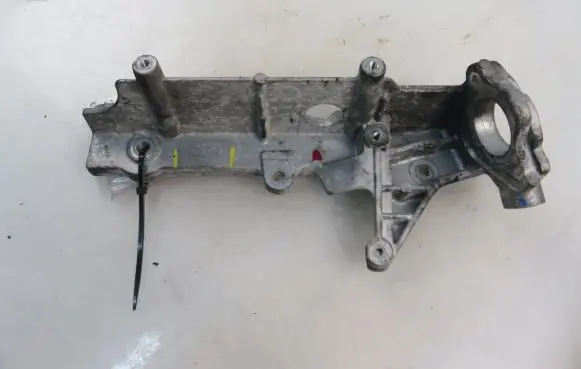 Mercedes-Benz CLA C117 X117 W117 Engine mounting bracket A6510942727