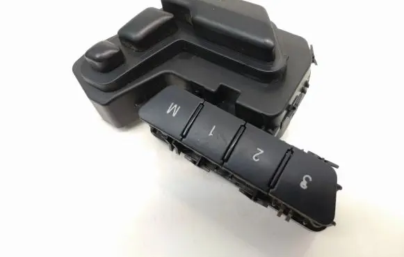 Mercedes-Benz E W212 Seat control switch A2128700558