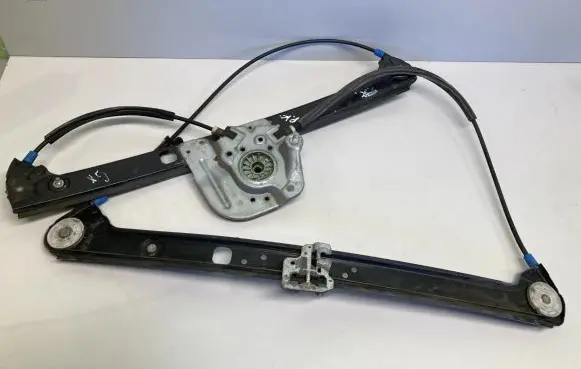 BMW X5 E53 Front window lifting mechanism without motor 8243803