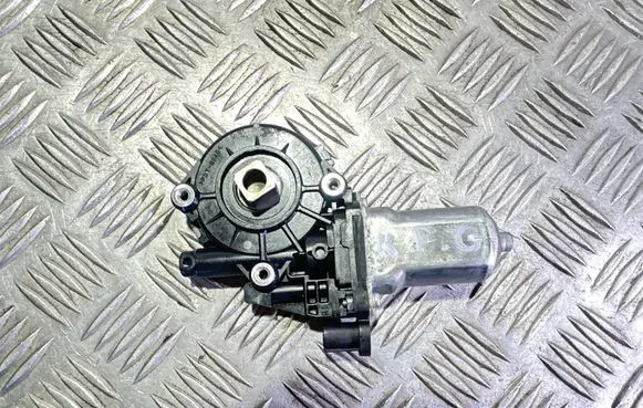 Suzuki Grand Vitara II Rear door window regulator motor 8346065J00 2621003530