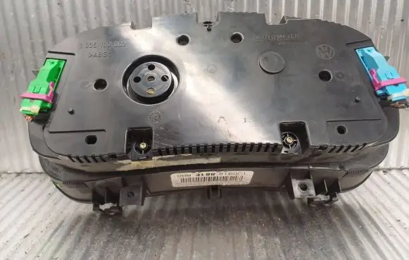 Volkswagen Golf IV Speedometer (instrument cluster) 1J0919881E 00740016518243 0263611025