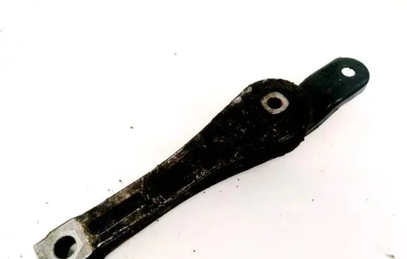 Skoda Octavia Mk2 (1Z) Engine mount bracket