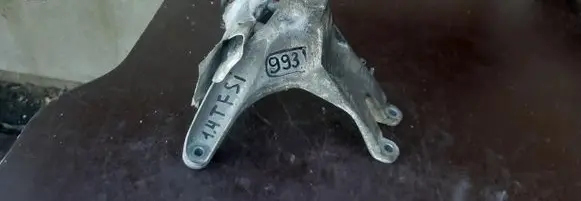 Audi A4 S4 B9 8W Engine mounting bracket 8W0199308A