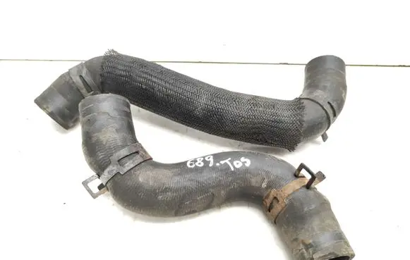 Toyota Avensis T250 Engine coolant pipe/hose