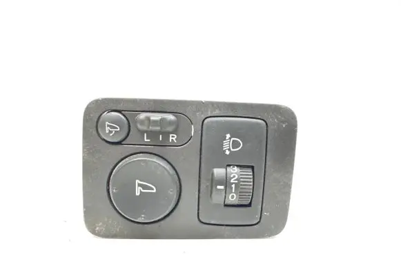 Honda CR-V Headlight level height control switch M37548
