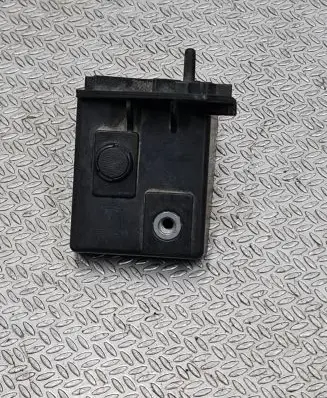 Tesla Model S Front bumper mounting bracket 105553700A
