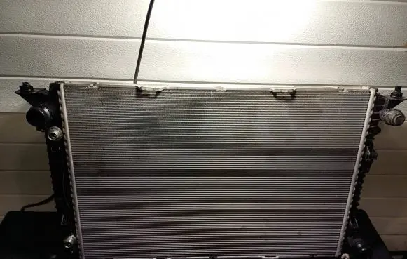 Porsche Macan (95B) Coolant radiator 95b121251a