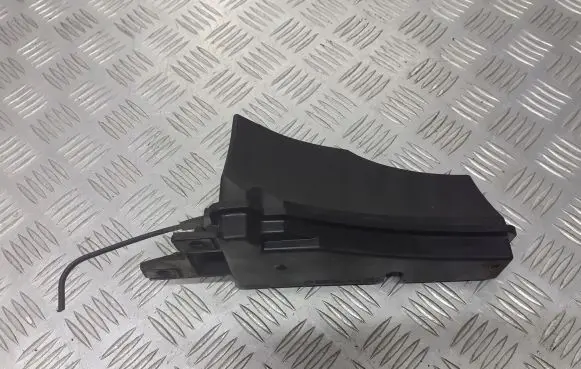 Chrysler 300M Vacuum air tank 04591160