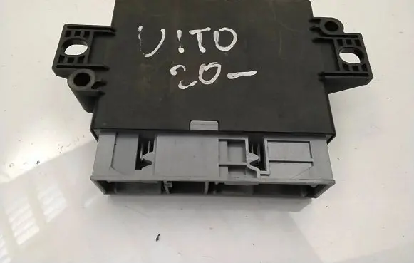 Mercedes-Benz Vito Viano W447 Parking PDC control unit/module A0009006713