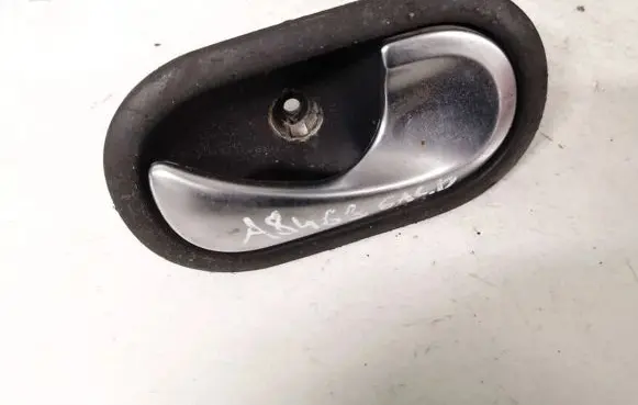 Renault Megane II Rear door interior handle 8200028486