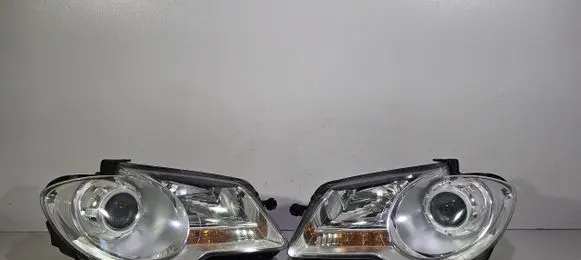 Volkswagen Touran II Headlights/headlamps set 19826739874