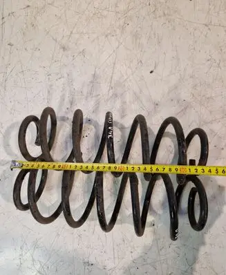 Toyota Prius (XW30) Rear coil spring